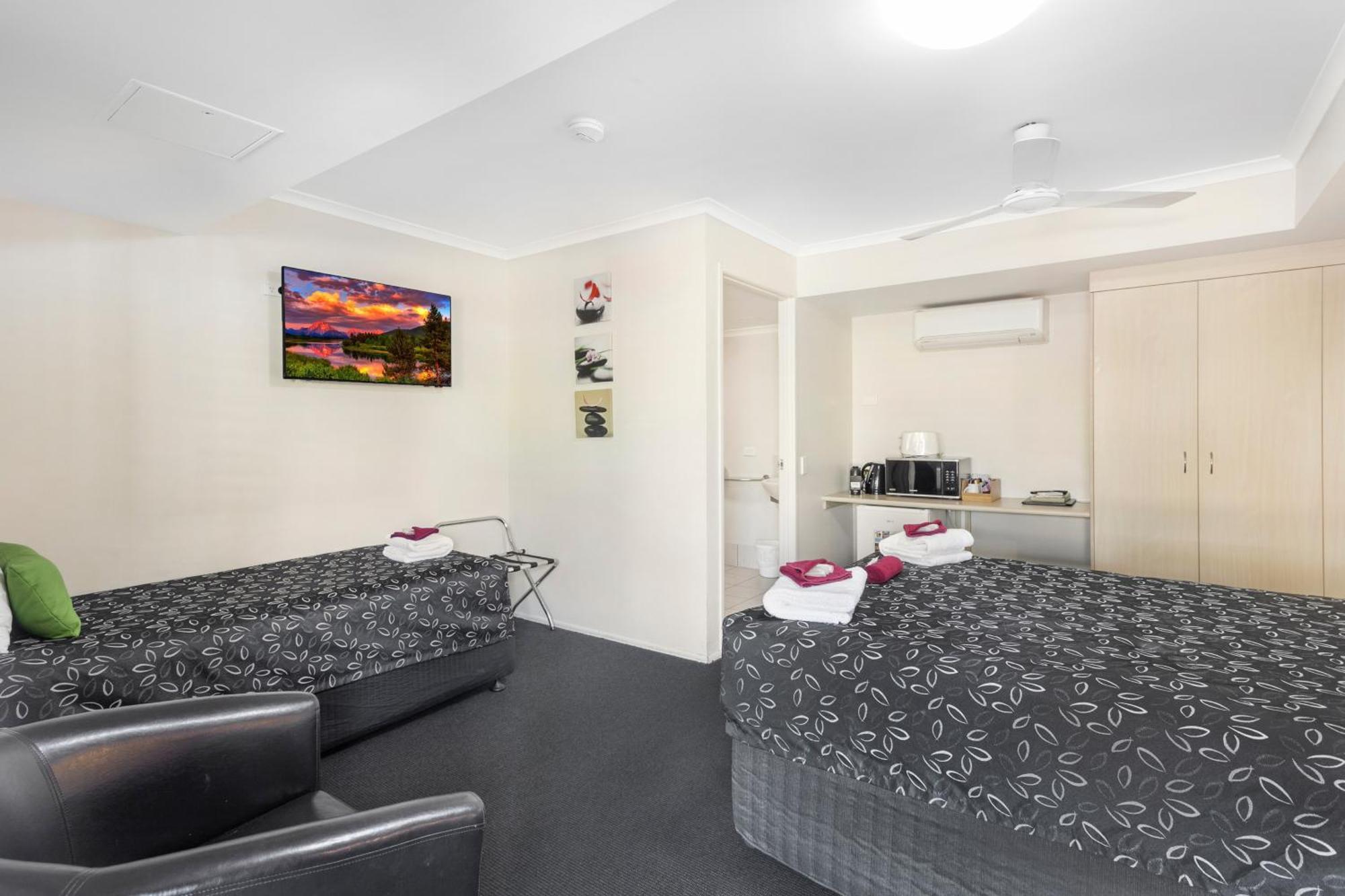 Citywalk Motor Inn Rockhampton Exterior photo